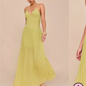 PrettyLittleThing NWT Green pleated Maxi Dress